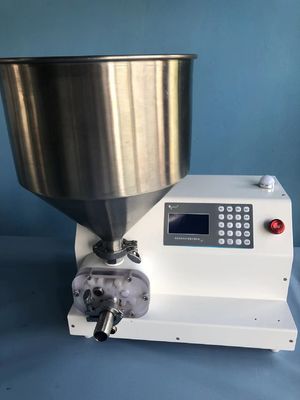 Intelligente Wiege-Abfüllmaschine für viskose Flüssigkeiten mit einem Füllumfang von 5 bis 200 Gramm und einer Geschwindigkeit von 360 Flaschen pro Stunde